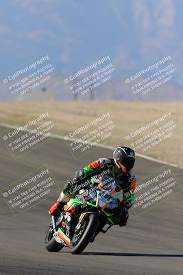 media/Dec-04-2022-CVMA (Sun) [[e38ca9e4fc]]/Race 1 Supersport Open/